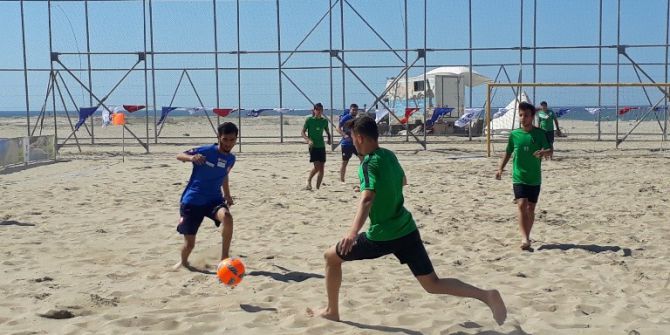 Plaj Futbolu Liginde Eleme Müsabakaları Başladı