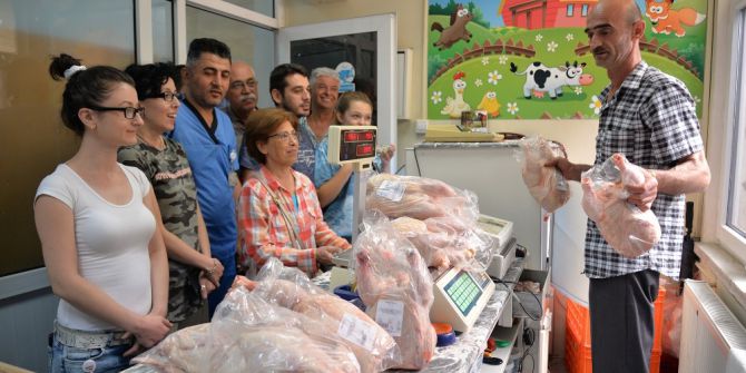 Üniversiteli Tavuklara Büyük İlgi