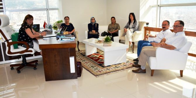 Akhisarlı Muhtarlardan Maski’ye Teşekkür