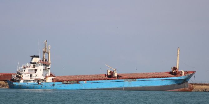 Karaya Oturan Gemi Mahkeme Kararını Bekliyor