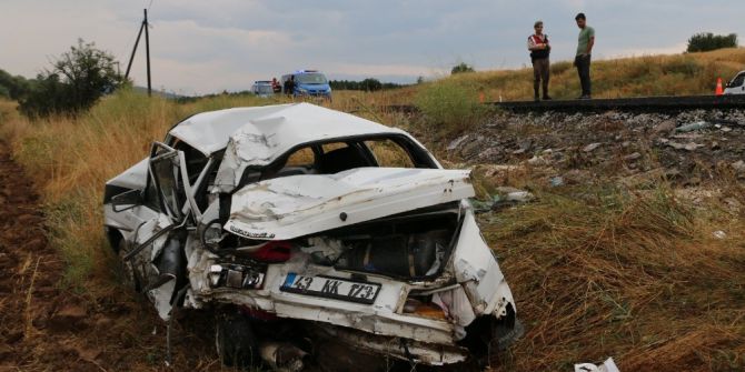 Kütahya’da Otomobil İle Tır Çarpıştı: 1 Ölü, 4 Yaralı