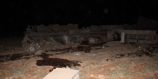 Elazığ’da yük treni devrildi:2 ölü