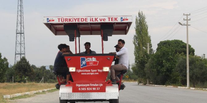 Müşterisiyle tur atan kafe: Çevirgez