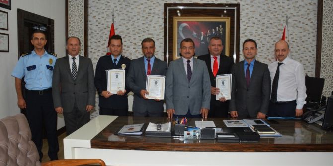 Antalya’da "Ayın polisleri" ödüllendirildi