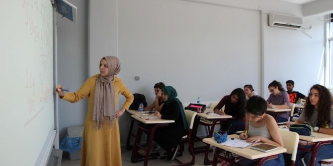 Karamürsel Akademi Lise’ye yoğun ilgi