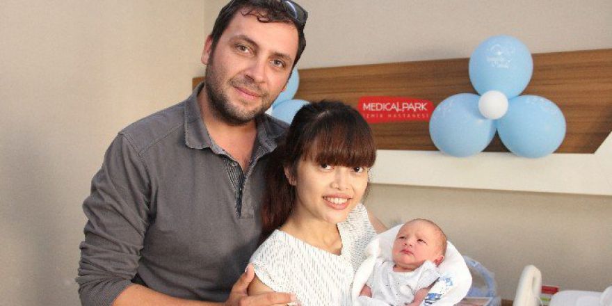 Endonezya’da Sıtmaya Yakalandı, Hayatının Aşkını Buldu