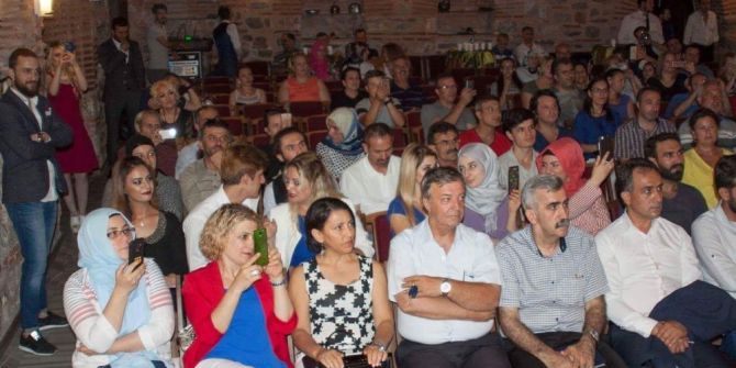 Babasının vasiyetini yerine getirdi