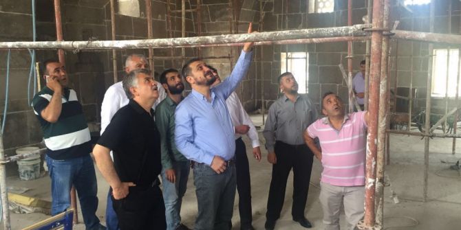 Milletvekili Açıkgöz tarihi caminin restorasyon yapımını inceledi