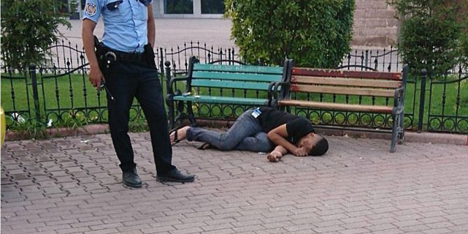 Uyuşturucu kullandığı ileri sürülen genç baygın bulundu