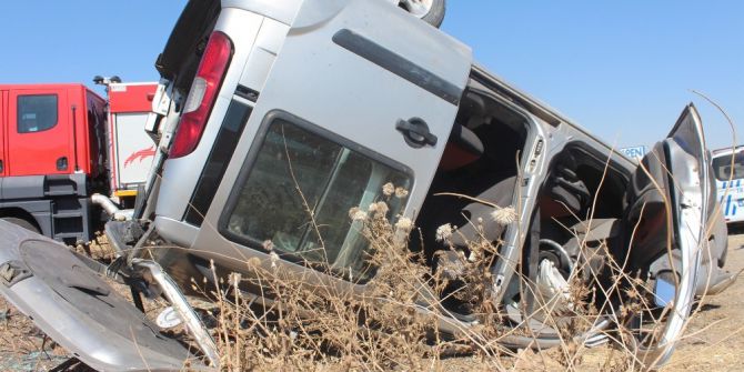 Kahta’da iki ayrı kazada 2 kişi yaralandı