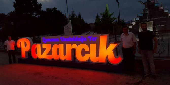 Pazaryeri’ne giriş tabelası yerleştirildi