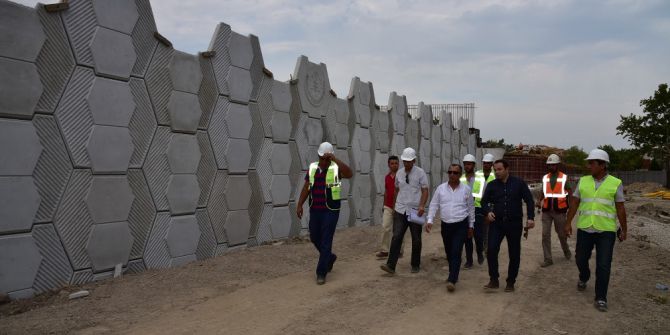 Öğretmenevi Kavşağında çalışmalar hızla ilerliyor