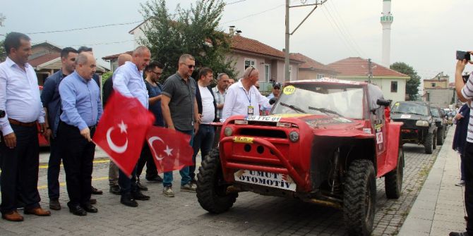Konuralp Anma ve Turizm etkinliği off-road yarışları ile başladı