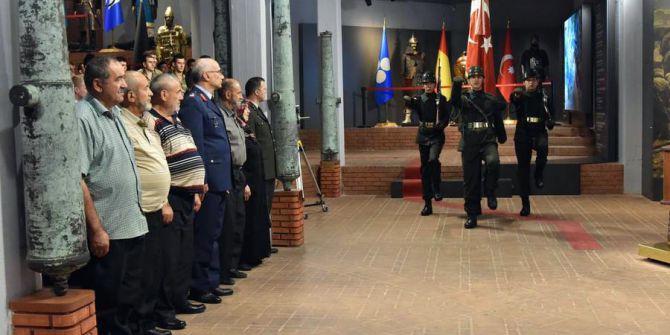 Türkiye şehitlerini andı