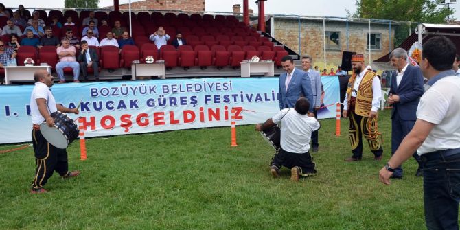 Bozüyük’te 1’inci Karakucak Güreş Festivali başladı