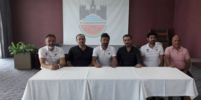 Diyarbekirspor’da teknik heyet imza attı