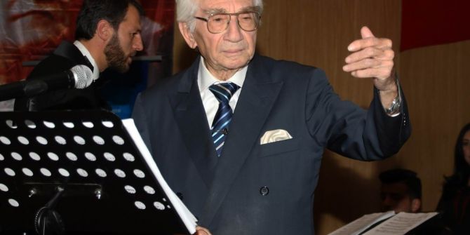 Ünlü bestekar Yavaşça, hastaneye kaldırıldı