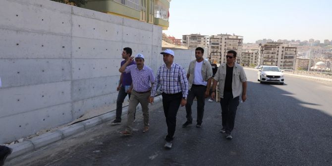 Çiftçi,Karaköprü’de yapımı tamamlanan yolu inceledi