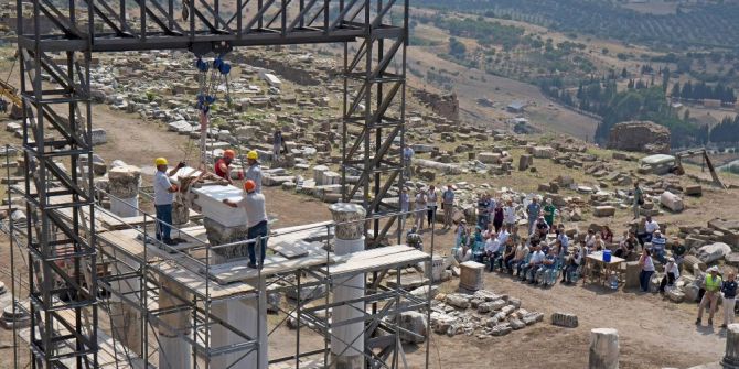 Arkeolog Bachmann ölümünün birinci yıl dönümünde Gymnasium Restorasyon Projesi Gerçekleştirilerek anıldı