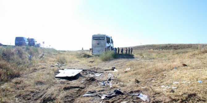 Kayseri’de yolcu otobüsü devrildi: 26 yaralı