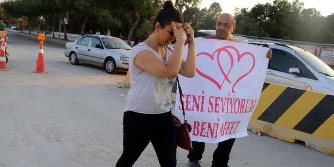 Eski eşinin barışma teklifini gözyaşlarıyla reddetti