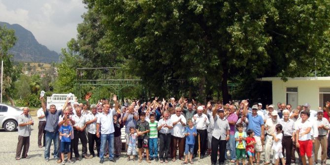 Mahallelinin mesire alanı eylemi