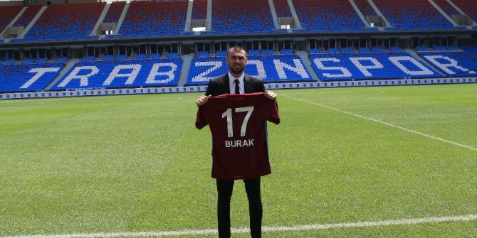 Trabzonspor, Burak Yılmaz ile 3 yıllık sözleşme imzaladı