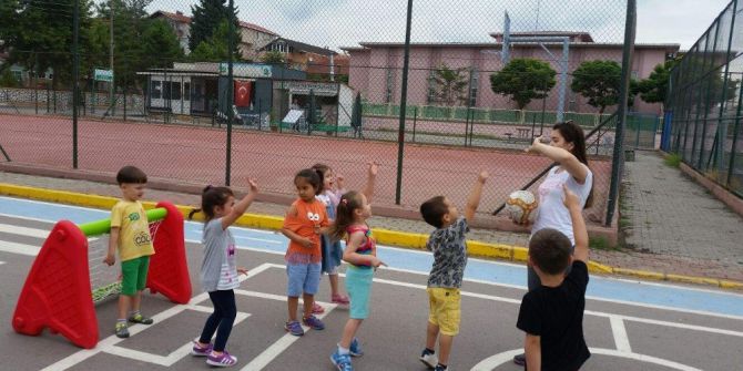 Belediyeden çocuklara özel oyun sokağı
