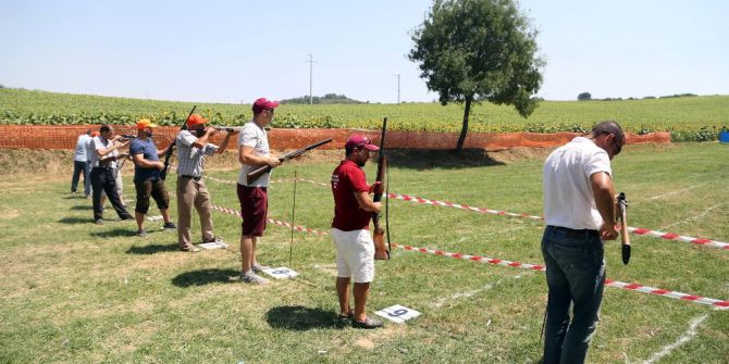 Ortalık silah sesleriyle yankılandı