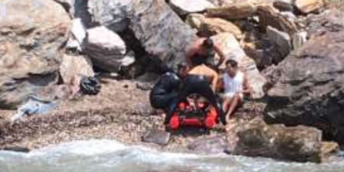 Aracıyla denize uçtu, iki gün kimsenin haberi olmadan yaralı şekilde bekledi