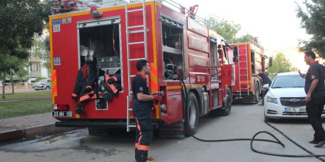 Elazığ’da bir evde çıkan yangın kısa sürede söndürüldü