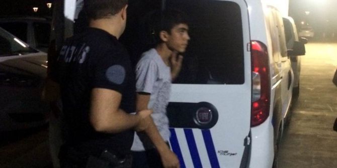 Suriyeli çocuk çıkan kavgada bıçaklandı