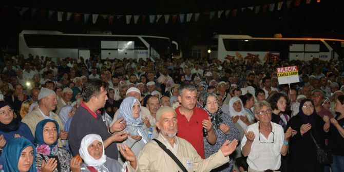 Bilecik’te 170 hacı adayı dualarla kutsal topraklara uğurlandı