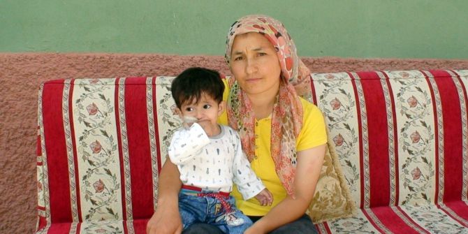 Oğlunun sağlığına kavuşması için televizyona çıkan annenin yuvası yıkıldı