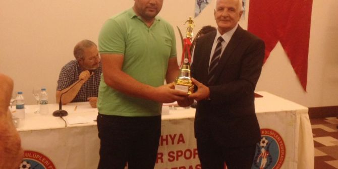 Hisarcık Belediyespor ’en centilmen takım’ seçildi