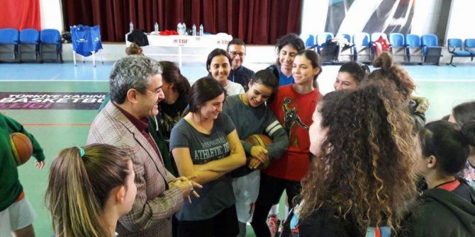 Nazilli Belediyespor’un bayan basketçilerinde hedef şampiyonluk