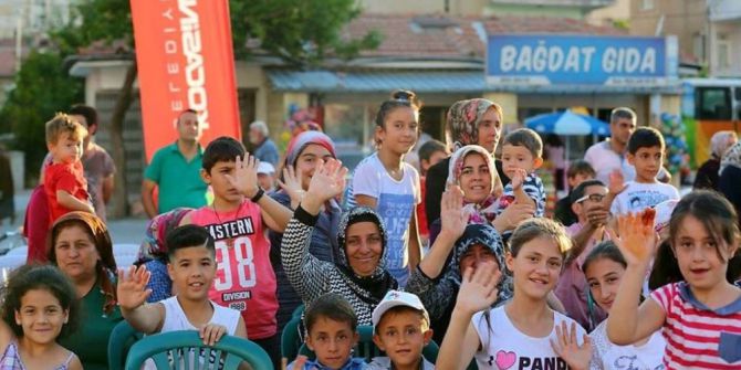 Başkan Çolakbayrakdar, “Sokak oyunları, Kayseri’nin sosyal hayatına renk katıyor”