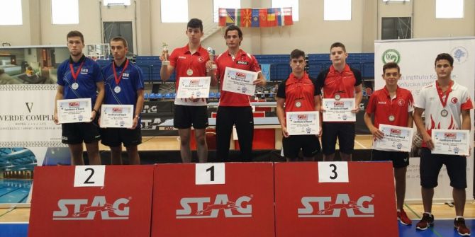 Masa Tenisi’nde madalyaları topladık