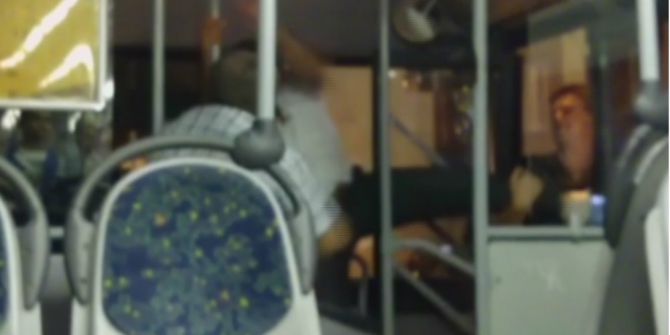 Otobüs şoförü kart yüzünden darp edildi