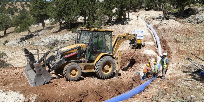 Aksıfat grup mahallelerinin içme suyu sorunu çözülüyor