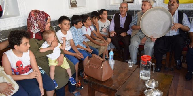 Öğrenciler Dengbej Evini ziyaret etti