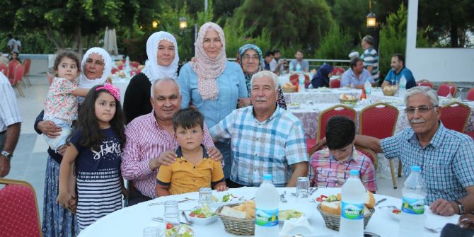 Erdemli’de hacı adayları yemekte buluştu