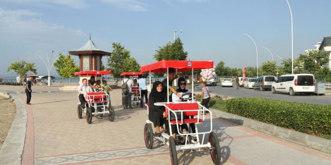 Görme engellilerin bisiklet heyecanı