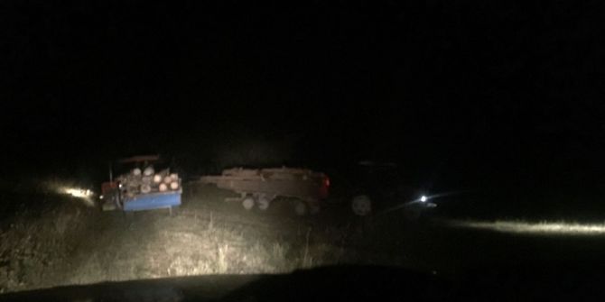 Sarıkamış’ta odun kaçakçıları yakalandı