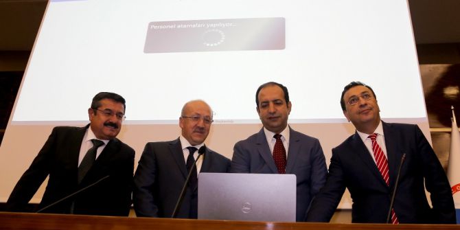 Gümrük ve Ticaret Bakanlığında atama heyecanı