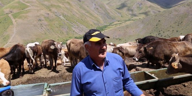 Beypınarı sakinlerinden Başkan Sekmen’e içme suyu teşekkürü