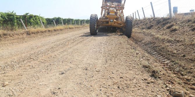 Musalar Yeniköy’ün ova yolların hummalı çalışma