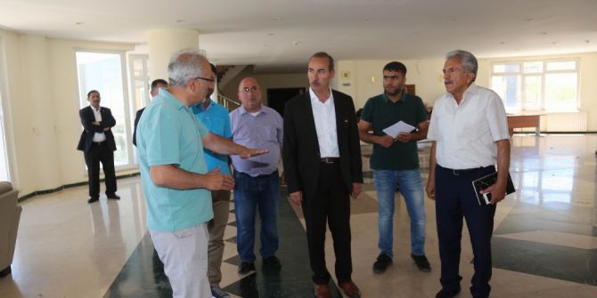 Cumhuriyet Üniversitesi’nde çalışmalar sürüyor