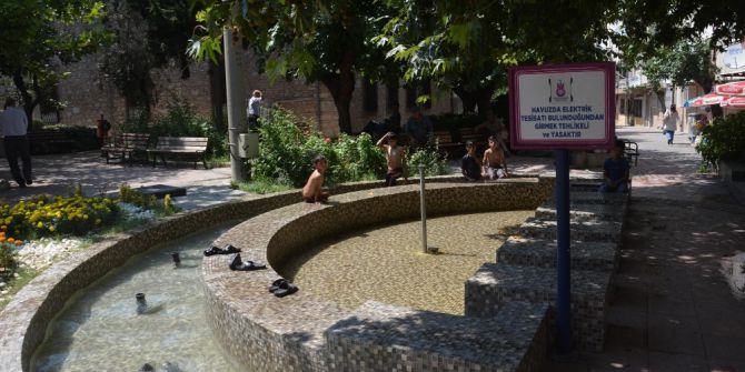 Şehzadeler Belediyesinden süs havuzu uyarısı