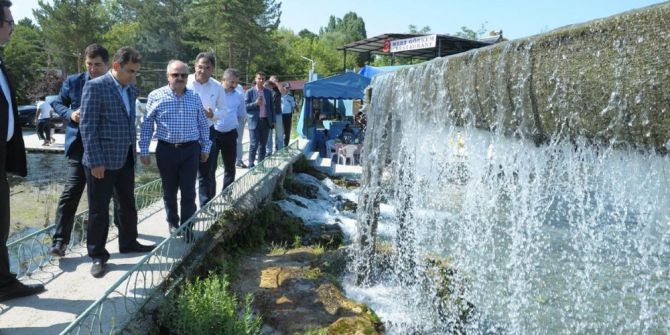 Vali Çakacak, Mahmudiye ve Çifteler’i ziyaret etti